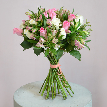 Sweet Melody Bouquet | Buy Flowers in Dubai UAE | Gifts