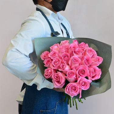 24 Pink Roses | Buy Flowers in Dubai UAE | Gifts