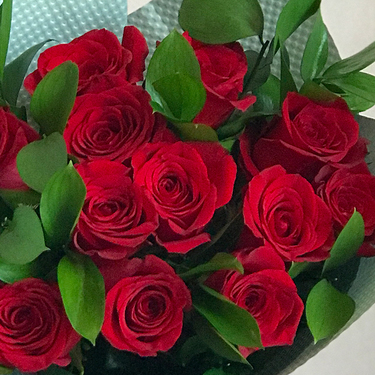  A Bunch of Red Roses | Buy Flowers in Dubai UAE