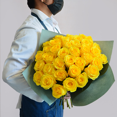 24 Sunny Roses | Buy Flowers in Dubai UAE | Gifts