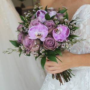 Lovestruck Hand-tied Bridal Bouquet | Buy Bridal Bouquets in Dubai UAE | Wedding flowers