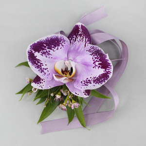 Lovestruck Corsage | Buy Bridal Bouquets in Dubai UAE | Wedding flowers