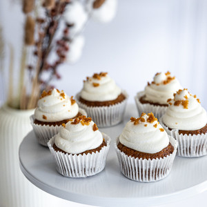 Skinny Carrot Cupcakes | Buy Desserts in Dubai UAE | Gifts