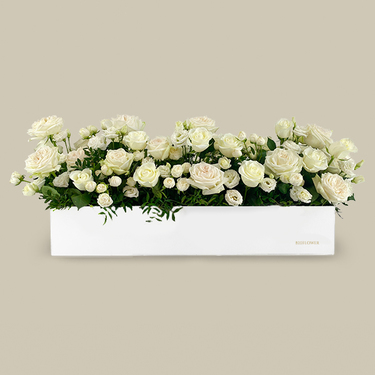 Pearl Rose Garden Box | Buy Flowers in Dubai UAE | Gifts